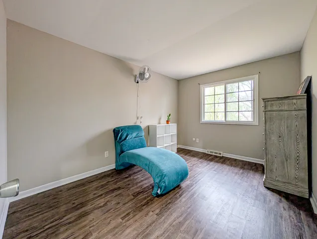 $2,937 | 8616 Hickory Avenue, Crystal Lake, IL 60014