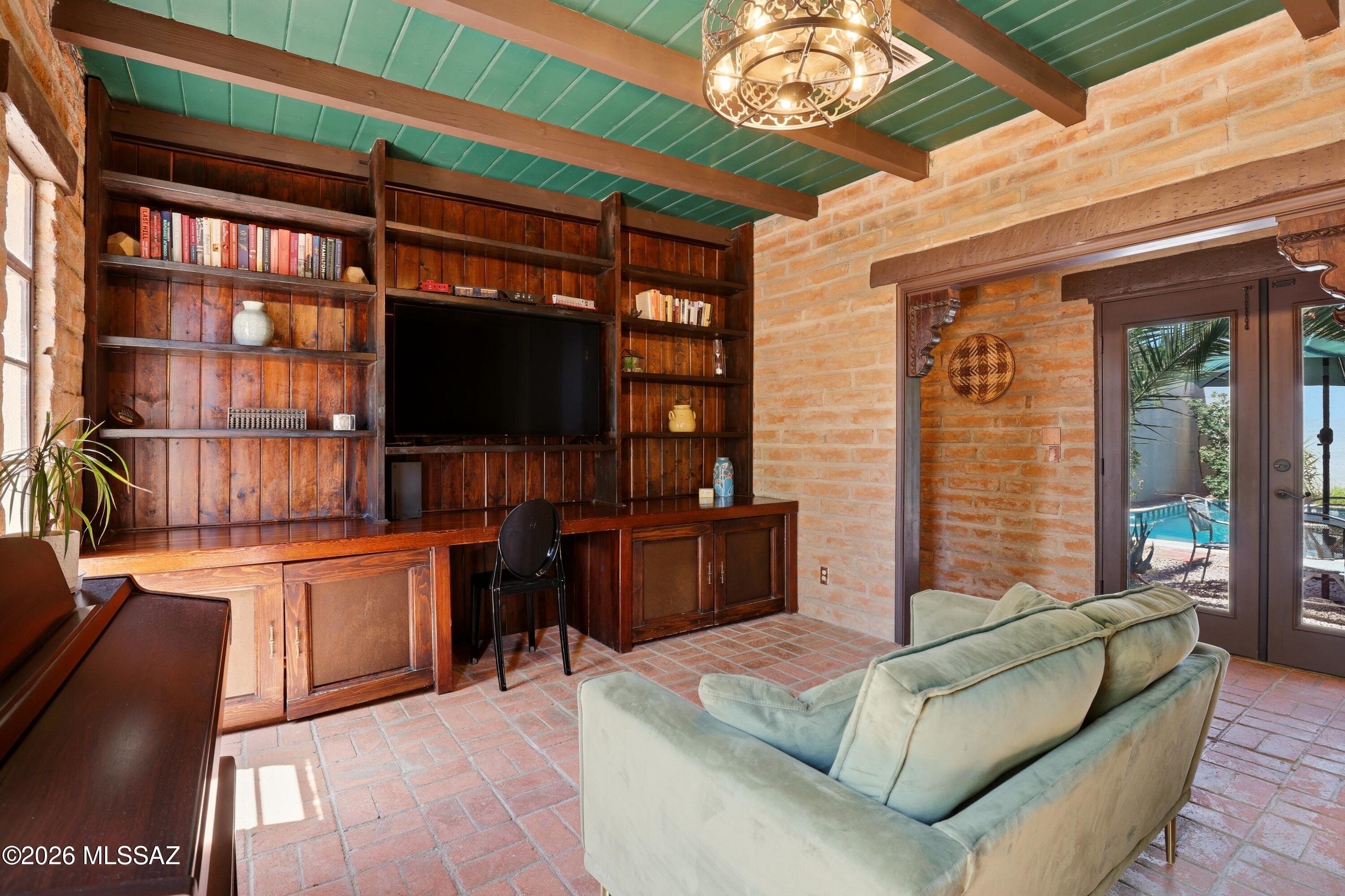 3945 North Bear Canyon Road Tucson, AZ 85749 - Photo 31 of 51