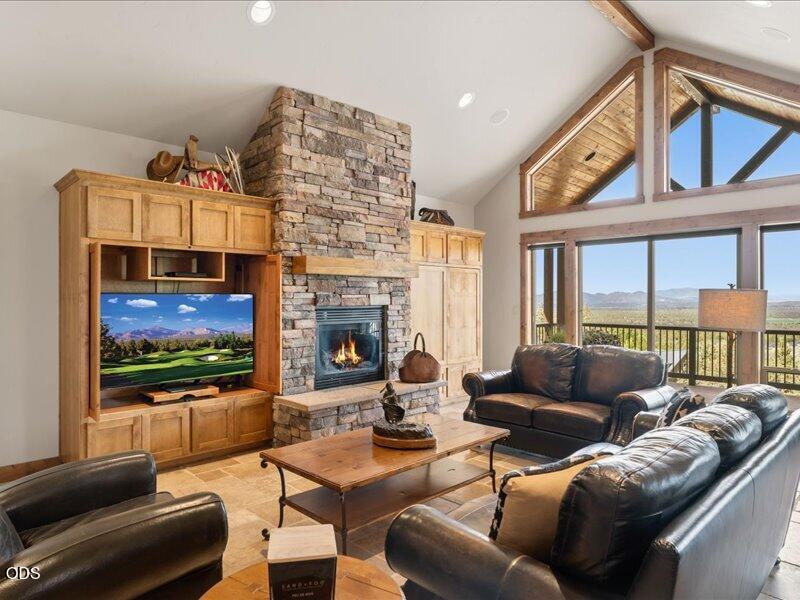 360 Vista Rim Drive Redmond, OR 97756 - Photo 50 of 147