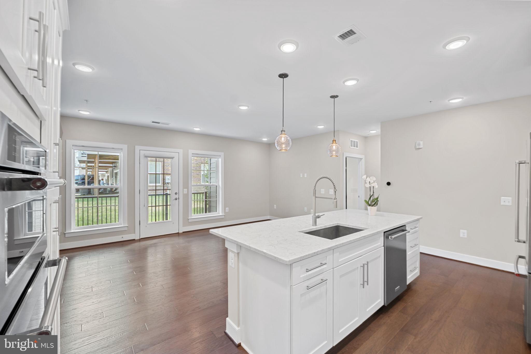 210 Decoverly Drive, Unit 106 Gaithersburg, MD 20878 - Photo 16 of 59