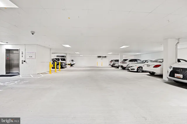 $699,900 | 210 Decoverly Drive, Unit 106, Gaithersburg, MD 20878