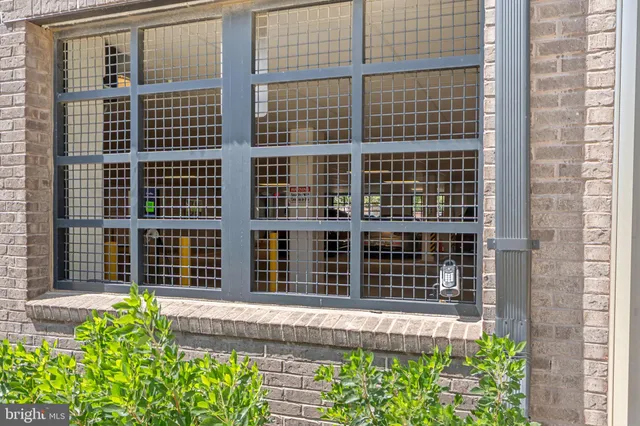 $699,900 | 210 Decoverly Drive, Unit 106, Gaithersburg, MD 20878