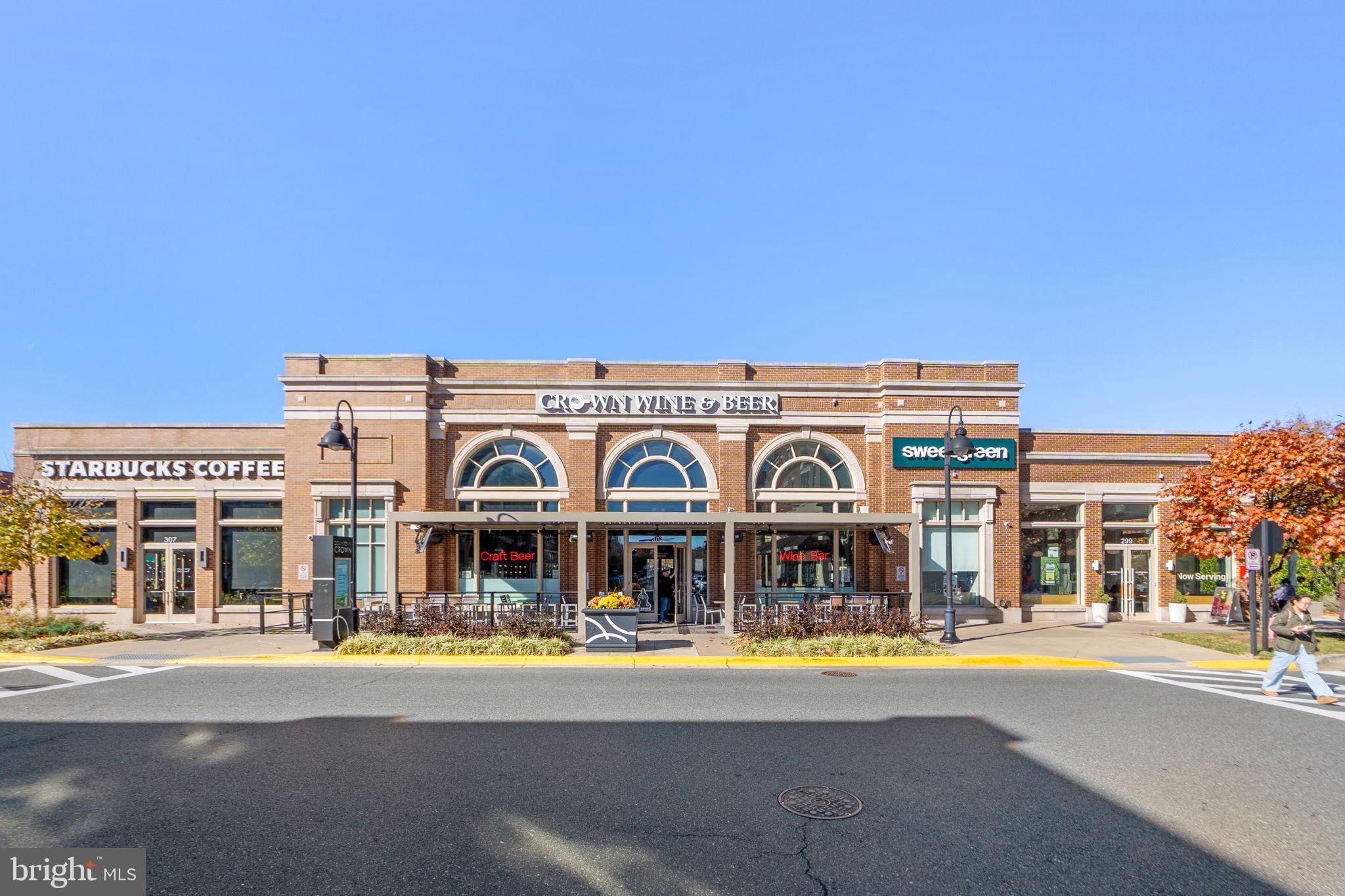 210 Decoverly Drive, Unit 106 Gaithersburg, MD 20878 - Photo 45 of 59 a front view of school