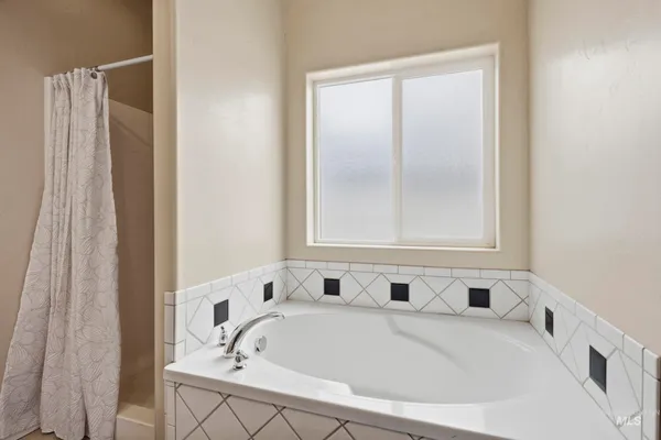 $455,000 | 1101 North Pioneer Way, Parma, ID 83660