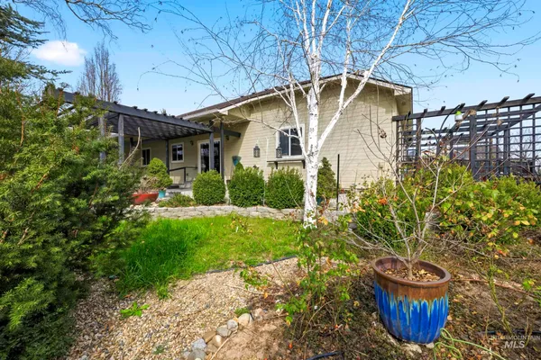 $455,000 | 1101 North Pioneer Way, Parma, ID 83660