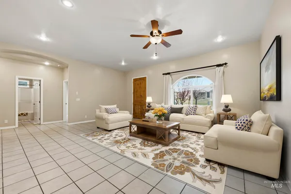 $455,000 | 1101 North Pioneer Way, Parma, ID 83660