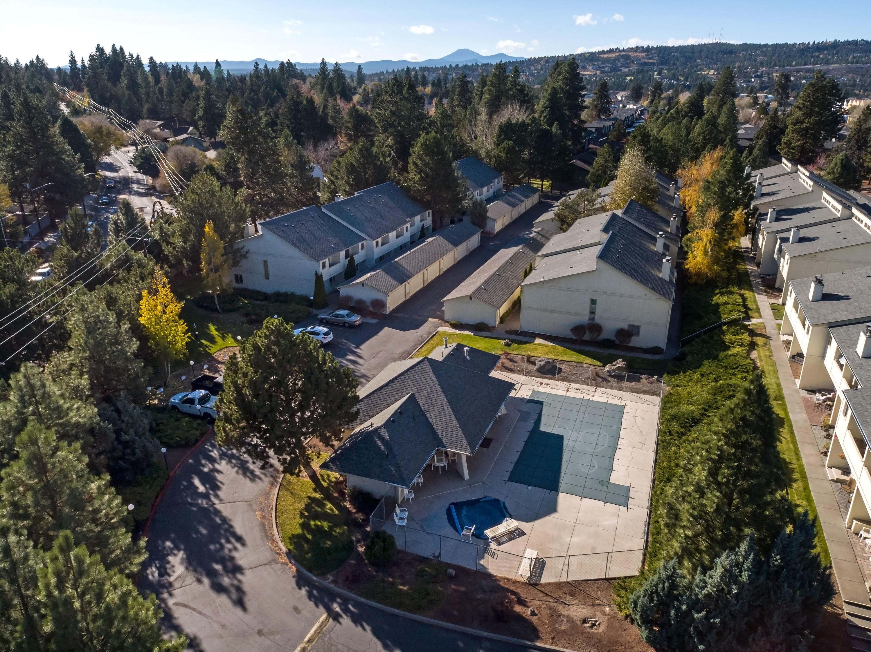 1050 Northeast Butler Market Road, Unit 15 Bend, OR 97701 - Photo 23 of 26 Pool and Clubhouse