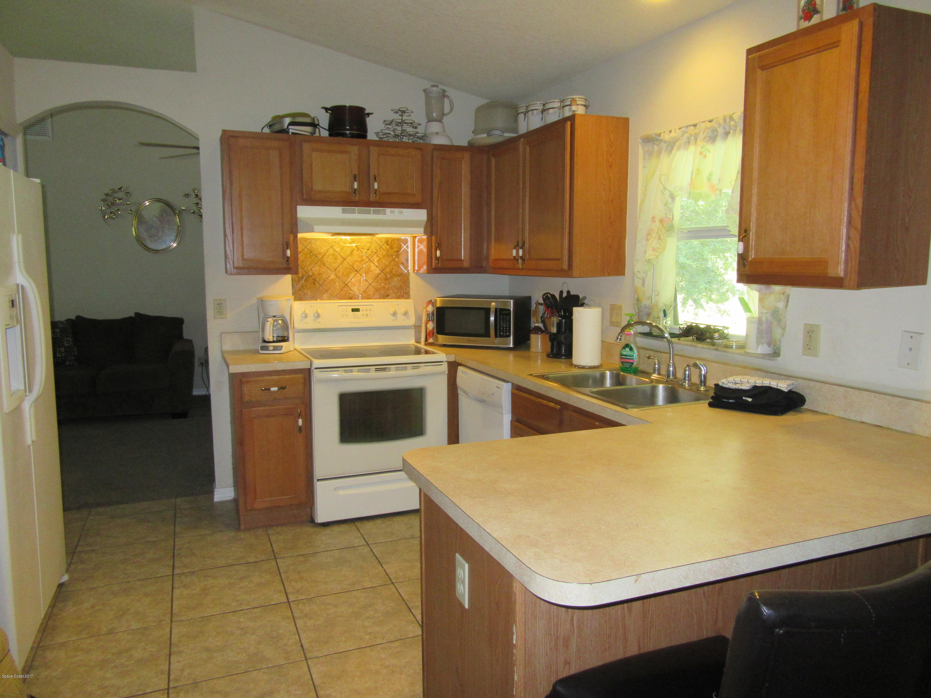 1294 Gerry Road Southwest Palm Bay, FL 32908 - Photo 11 of 28 IMG_0439