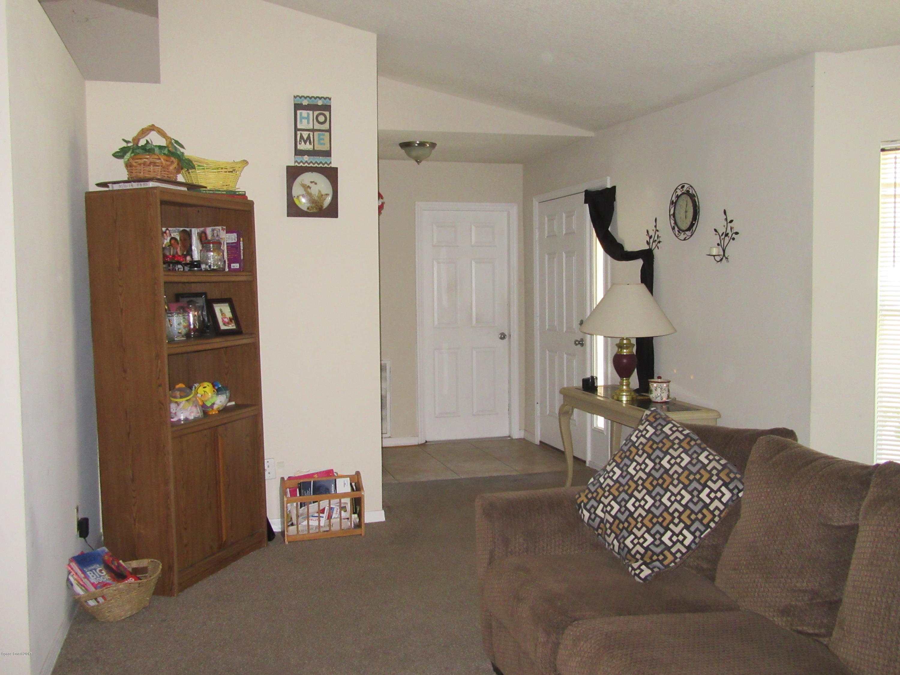 1294 Gerry Road Southwest Palm Bay, FL 32908 - Photo 7 of 28 IMG_0435