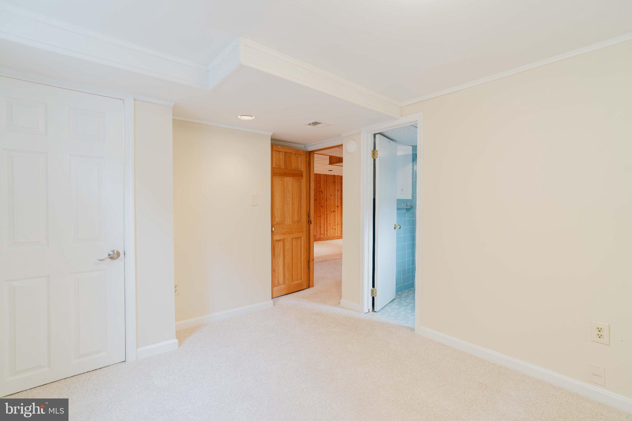 10200 Duvawn Place Silver Spring, MD 20902 - Photo 34 of 42 Bright and inviting versatile space.