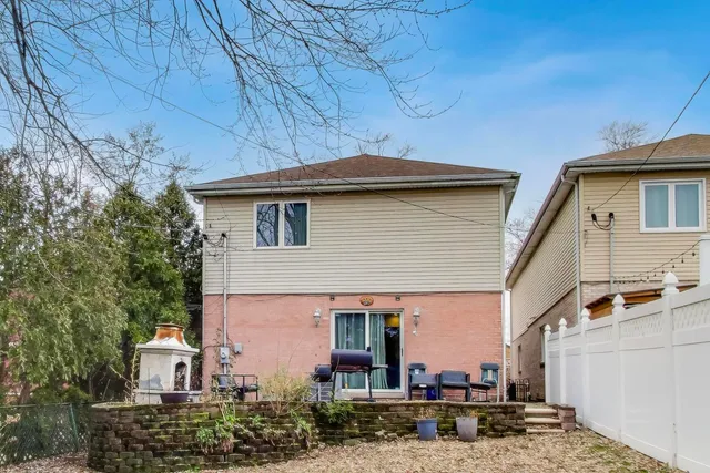 $429,900 | 4327 Wenonah Avenue, Stickney, IL 60402