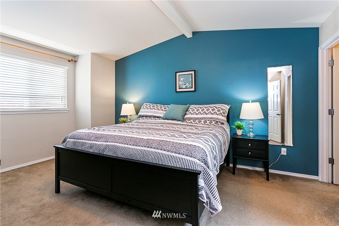 18718 10th Avenue Southeast Bothell, WA 98012 - Photo 17 of 28
