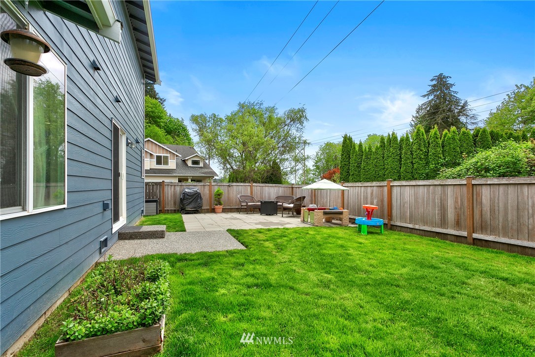 18718 10th Avenue Southeast Bothell, WA 98012 - Photo 21 of 28