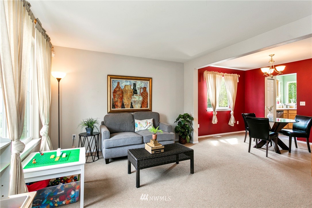 18718 10th Avenue Southeast Bothell, WA 98012 - Photo 4 of 28