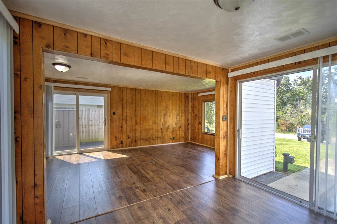 2310 South Lost Bridge Road Decatur, IL 62521 - Photo 17 of 33 Gallery Image 17