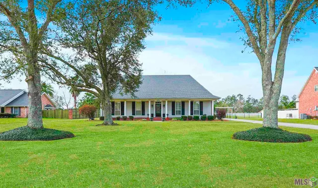$575,000 | 108 Ouiski Bayou Drive, Houma, LA 70360