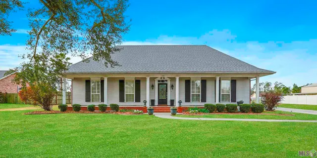 $575,000 | 108 Ouiski Bayou Drive, Houma, LA 70360