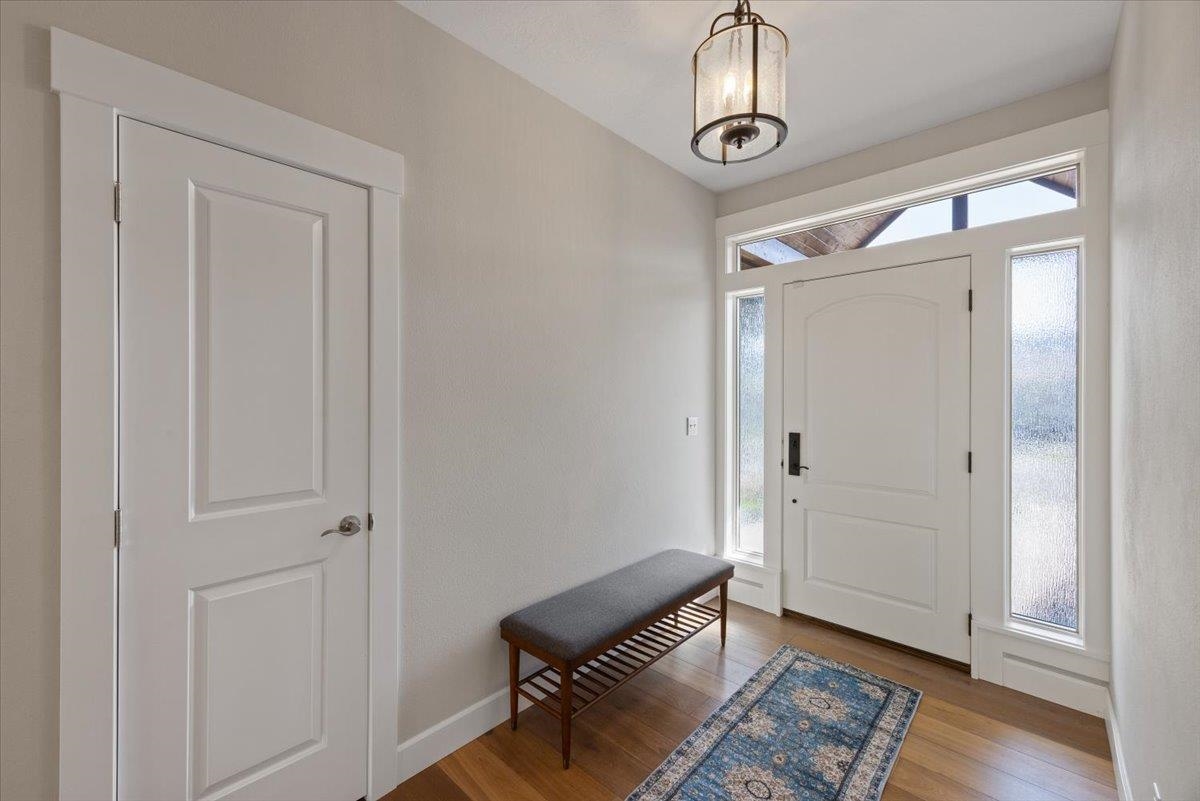 4204 South Rosedale Lane Spokane, WA 99223 - Photo 3 of 32 Gallery Image 3