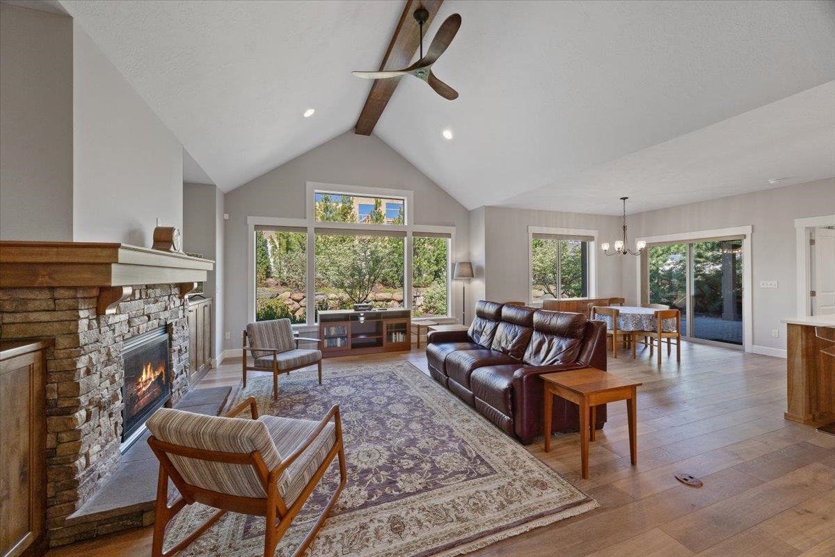 4204 South Rosedale Lane Spokane, WA 99223 - Photo 4 of 32 Gallery Image 4