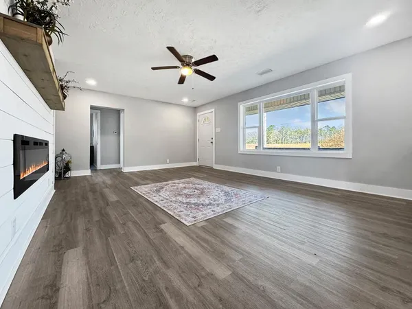 $225,000 | 21135 Highway 0431 Lafayette Al, Lafayette, AL 36862