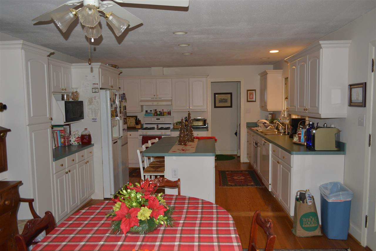 835 Lake Boone Trail Raleigh, NC 27607 - Photo 7 of 15 Photo 7
