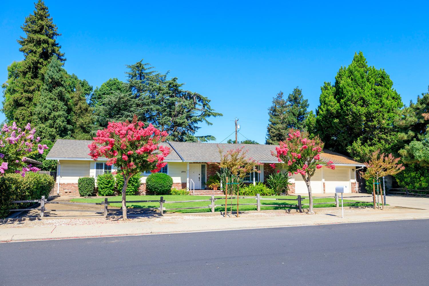 1317 Wallin Way Modesto, CA 95351 - Photo 11 of 76