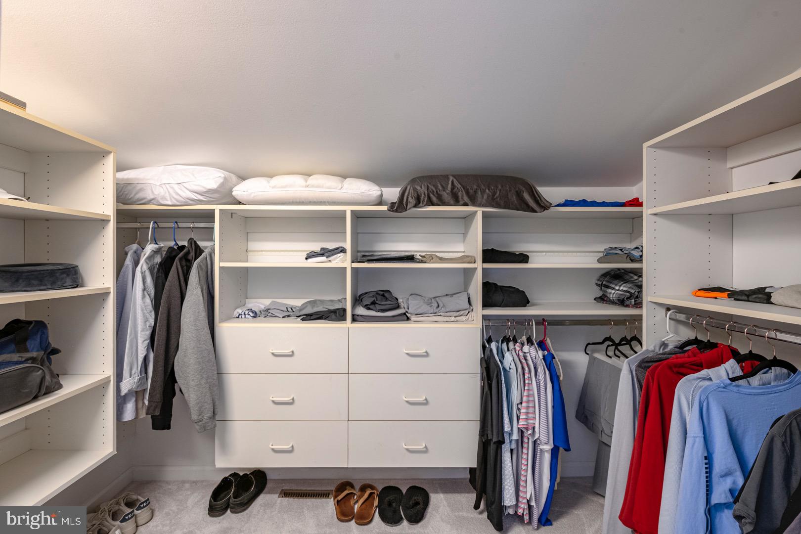 1504 Old Mill Road Reading, PA 19610 - Photo 62 of 77 Built-ins in suite