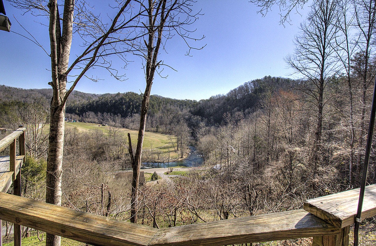 3284 Rubye Road Sevierville, TN 37876 - Photo 3 of 40 Gallery Image 3
