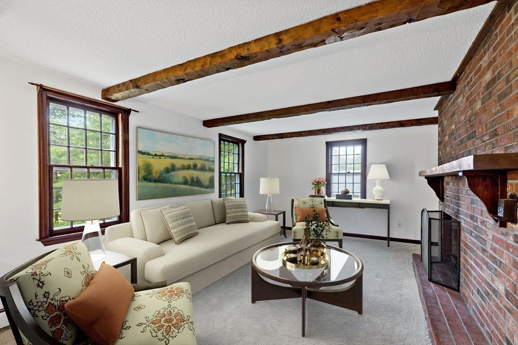 17 West Pond Road Plymouth, MA 02360 - Photo 2 of 25 Gallery Image 2