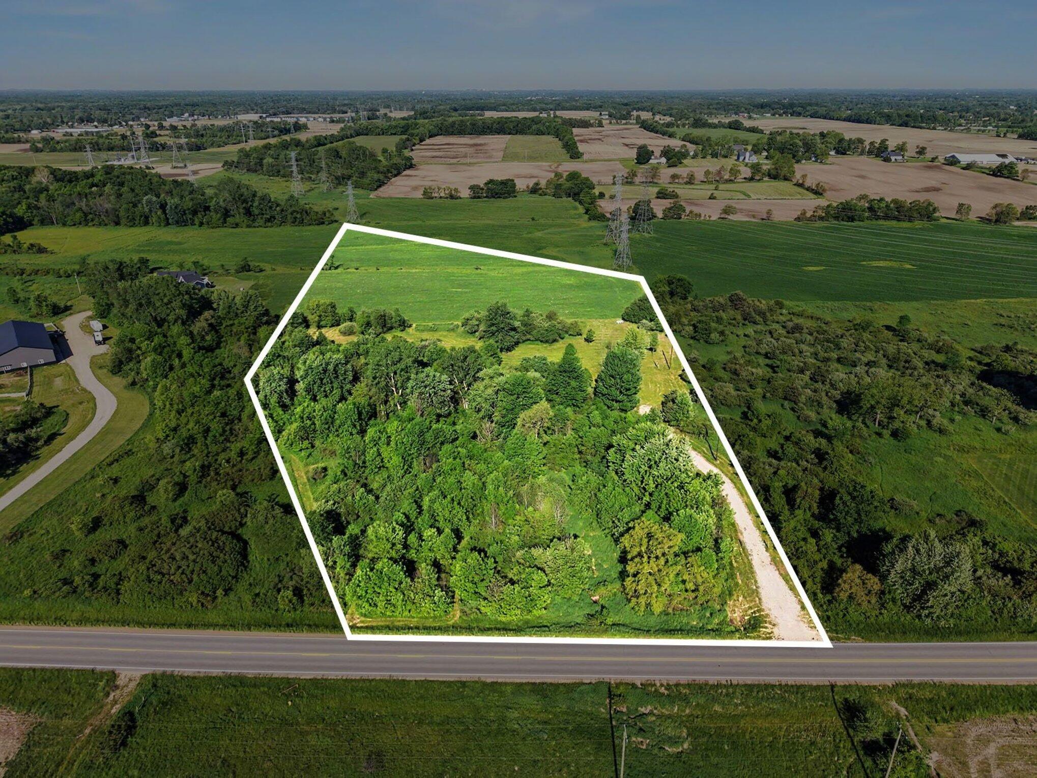 8983 36th Avenue Southwest Jenison, MI 49428 - Photo 18 of 28 017_photo_may_28_2026_9_26_48_am_205