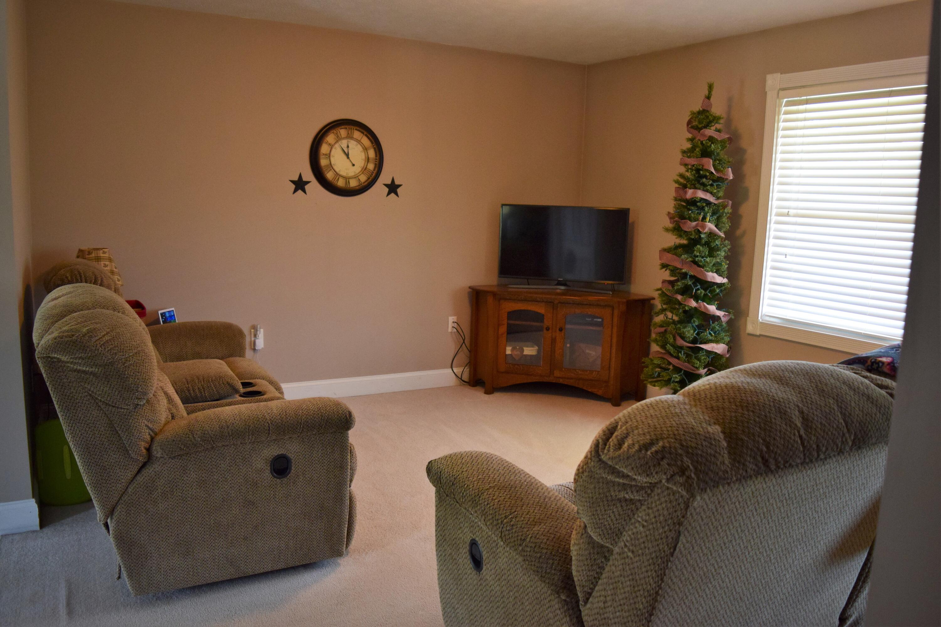 537 Whitelocke Road Southeast Floyd, VA 24091 - Photo 9 of 24 9