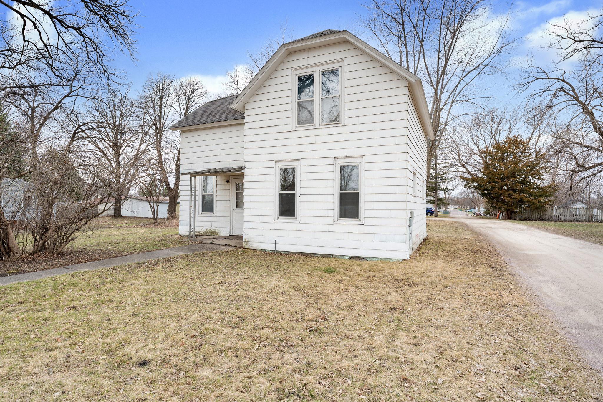 608 8th Street Southeast Waseca, MN 56093 - Photo 13 of 69