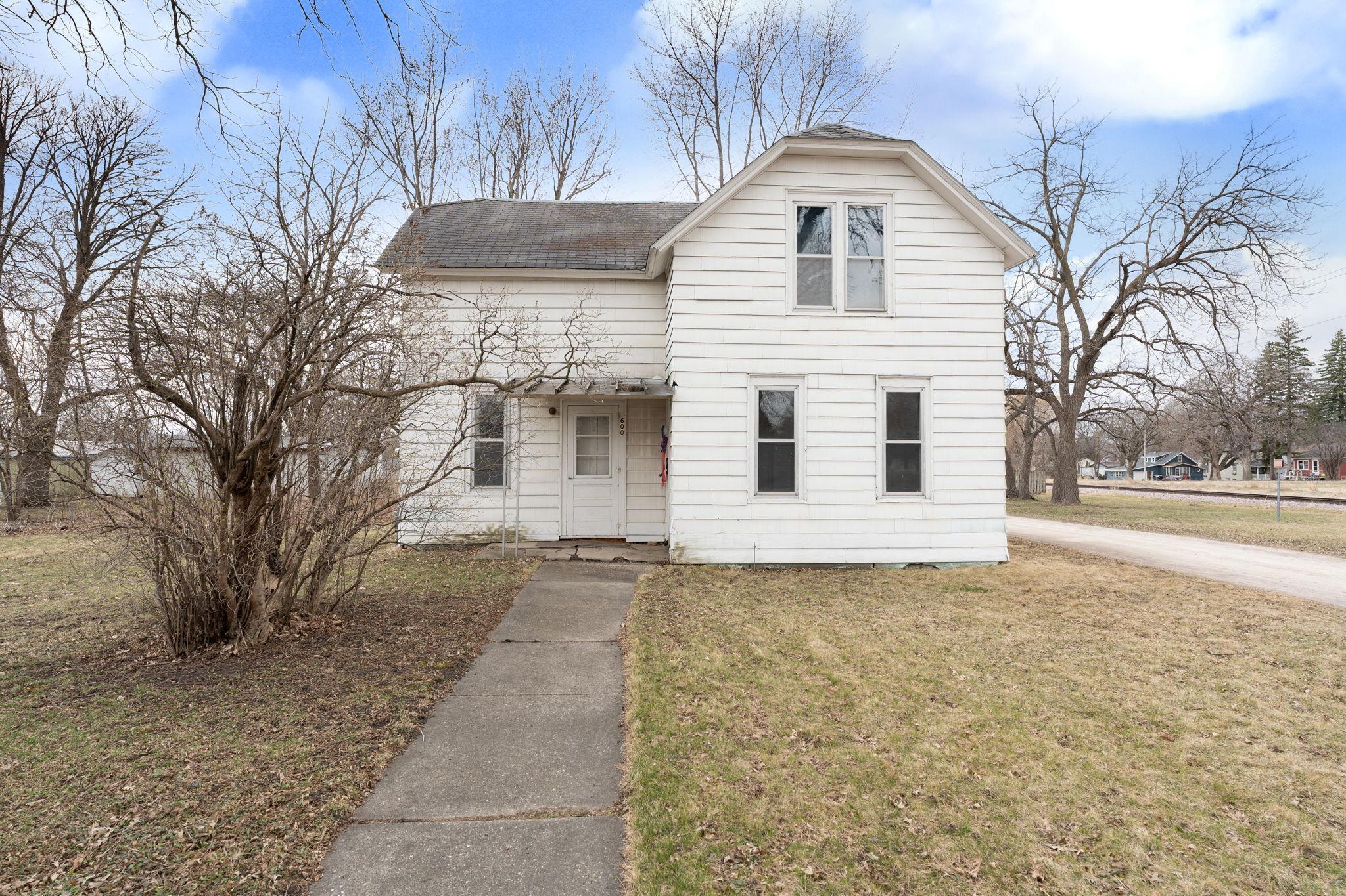 608 8th Street Southeast Waseca, MN 56093 - Photo 39 of 69
