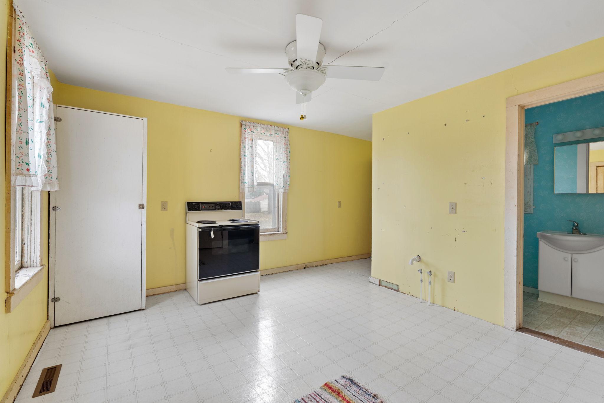 608 8th Street Southeast Waseca, MN 56093 - Photo 41 of 69