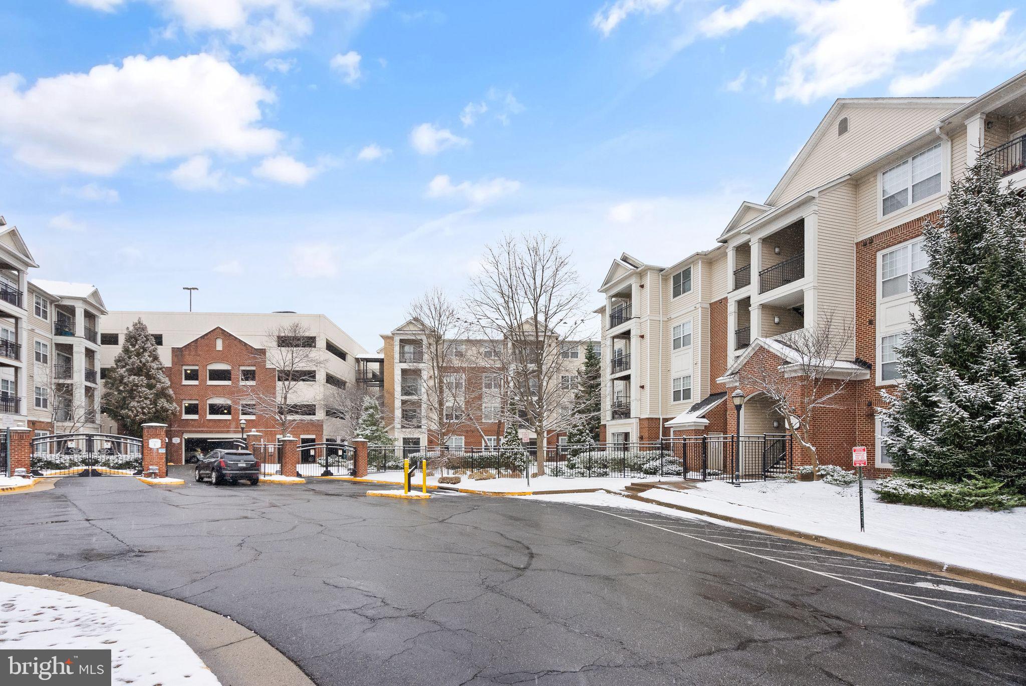 12913 Centre Park Circle, Unit 401 Herndon, VA 20171 - Photo 21 of 29