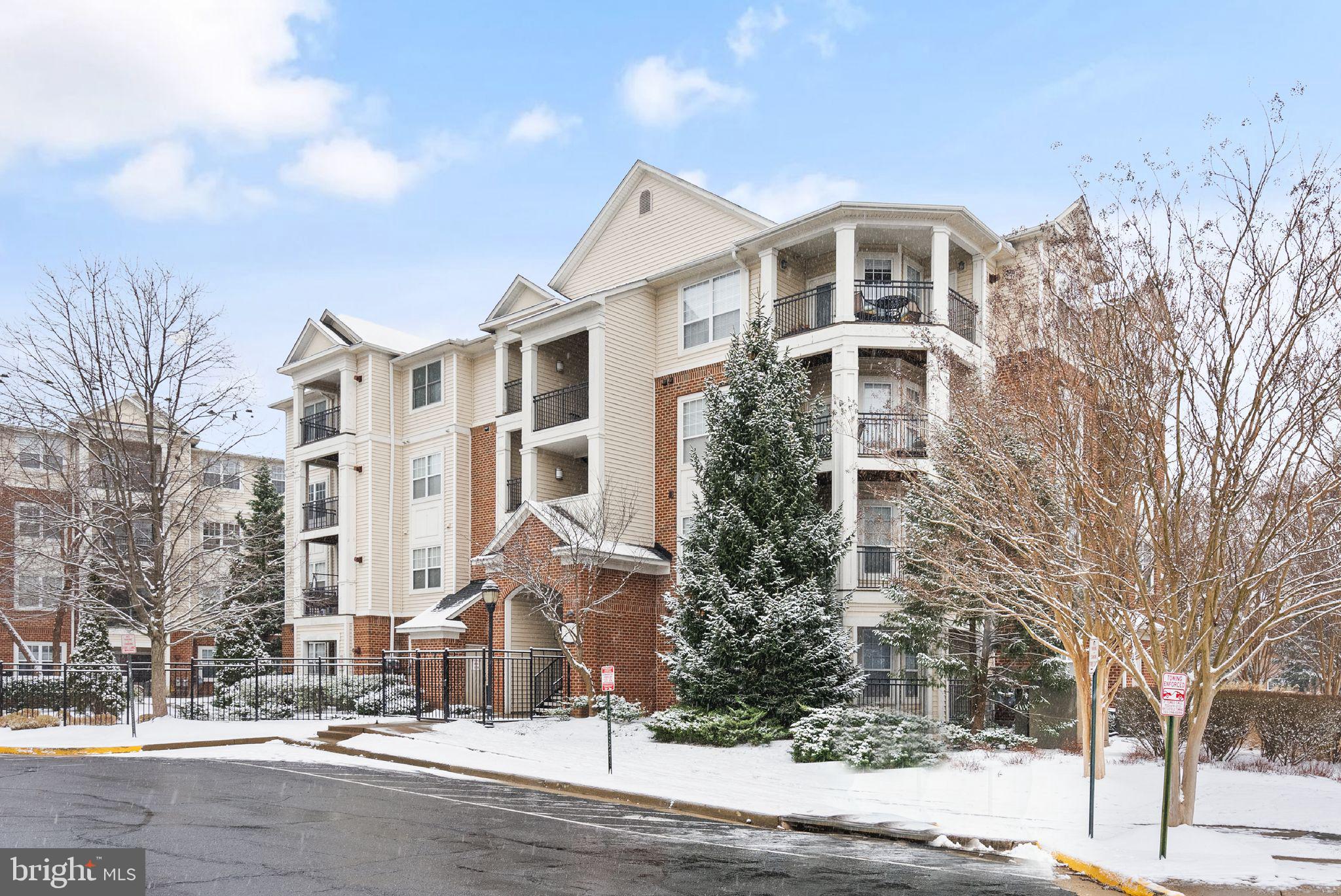 12913 Centre Park Circle, Unit 401 Herndon, VA 20171 - Photo 22 of 29