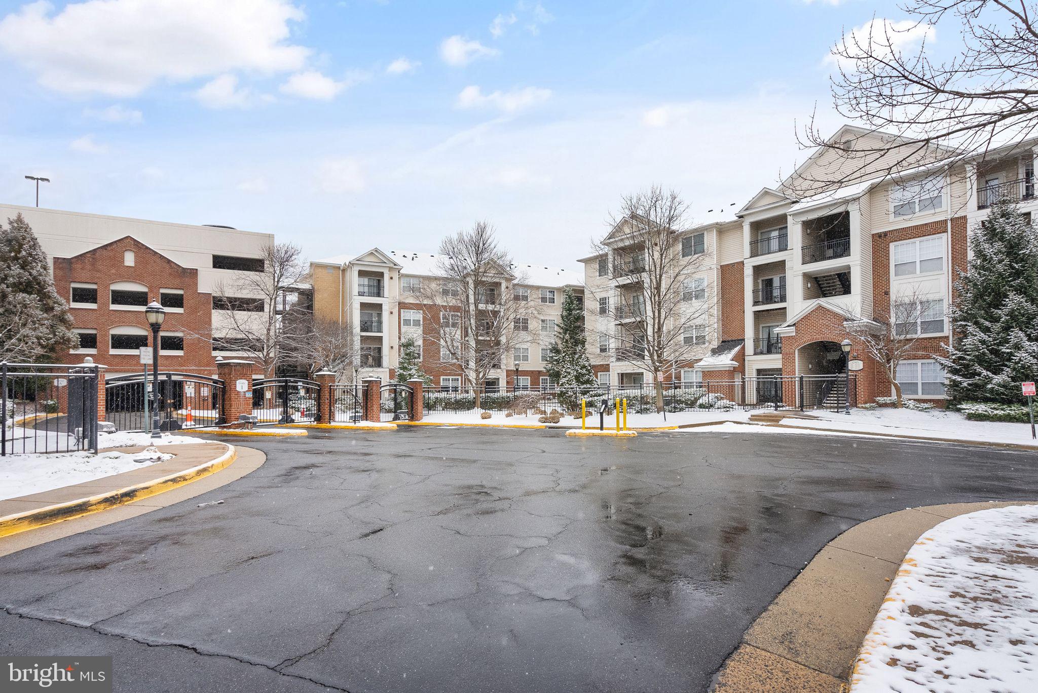 12913 Centre Park Circle, Unit 401 Herndon, VA 20171 - Photo 23 of 29