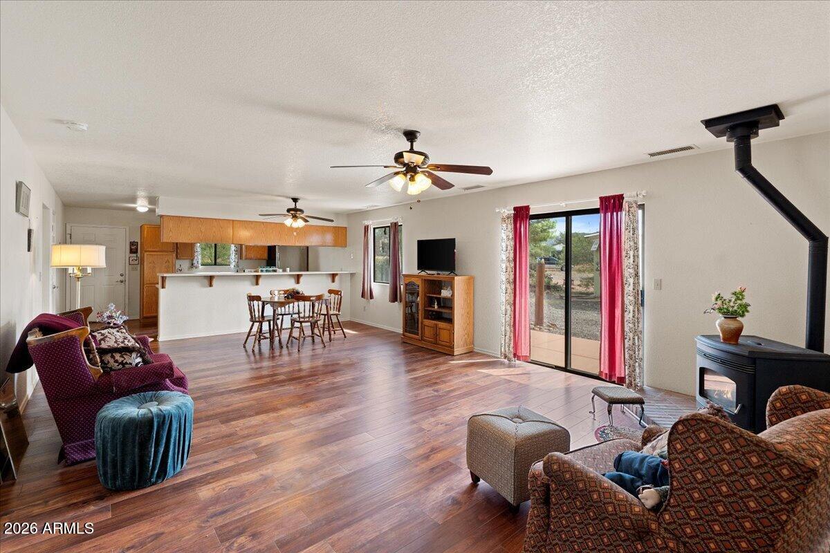 4705 Kerry Drive Rimrock, AZ 86335 - Photo 10 of 25 Kerry LR to DA B