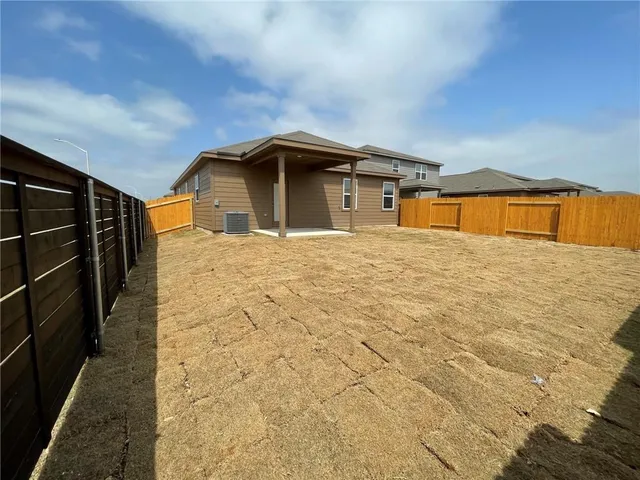 $1,750 | 143 Constitution Street, Liberty Hill, TX 78642