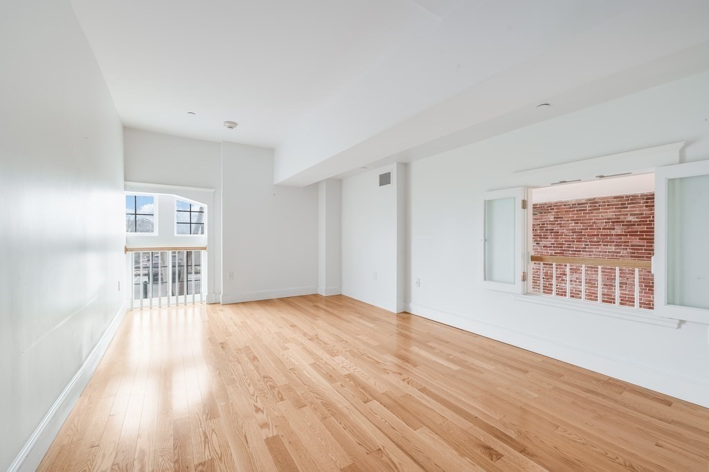 52 Sanborn Street, Unit 7 Reading, MA 01867 - Photo 15 of 29