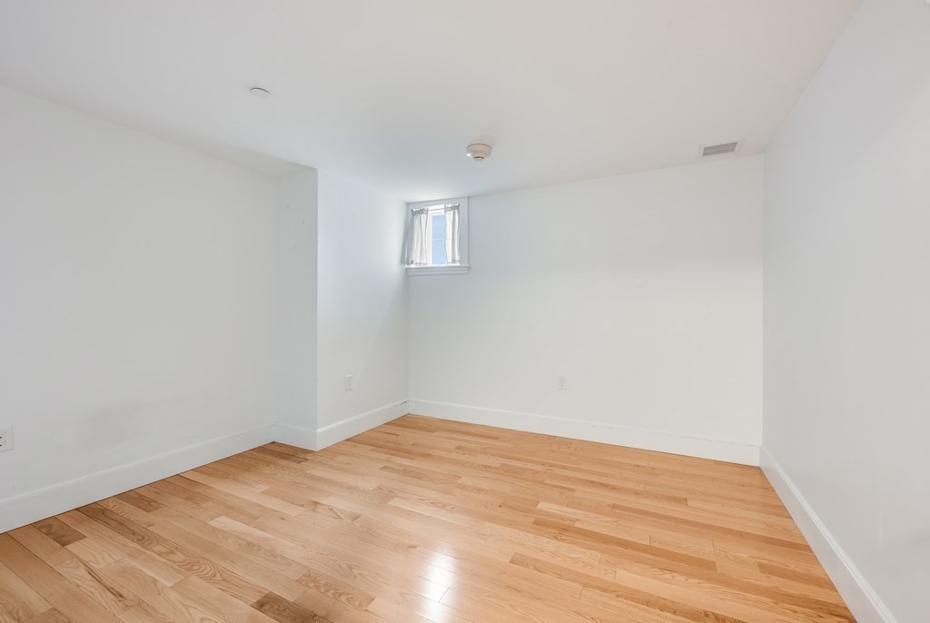 52 Sanborn Street, Unit 7 Reading, MA 01867 - Photo 19 of 29