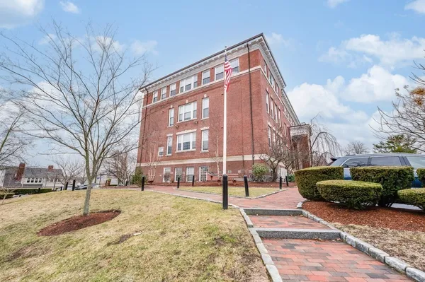 $599,000 | 52 Sanborn Street, Unit 7, Reading, MA 01867