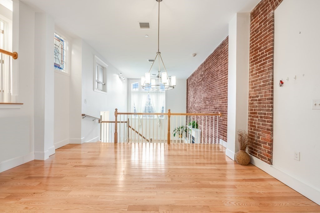 52 Sanborn Street, Unit 7 Reading, MA 01867 - Photo 6 of 29