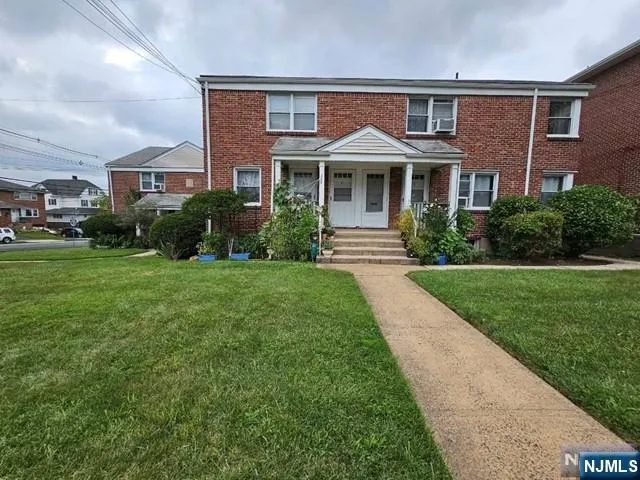 $1,450 | 309 Hillside Avenue, Unit 9, Palisades Park, NJ 07650