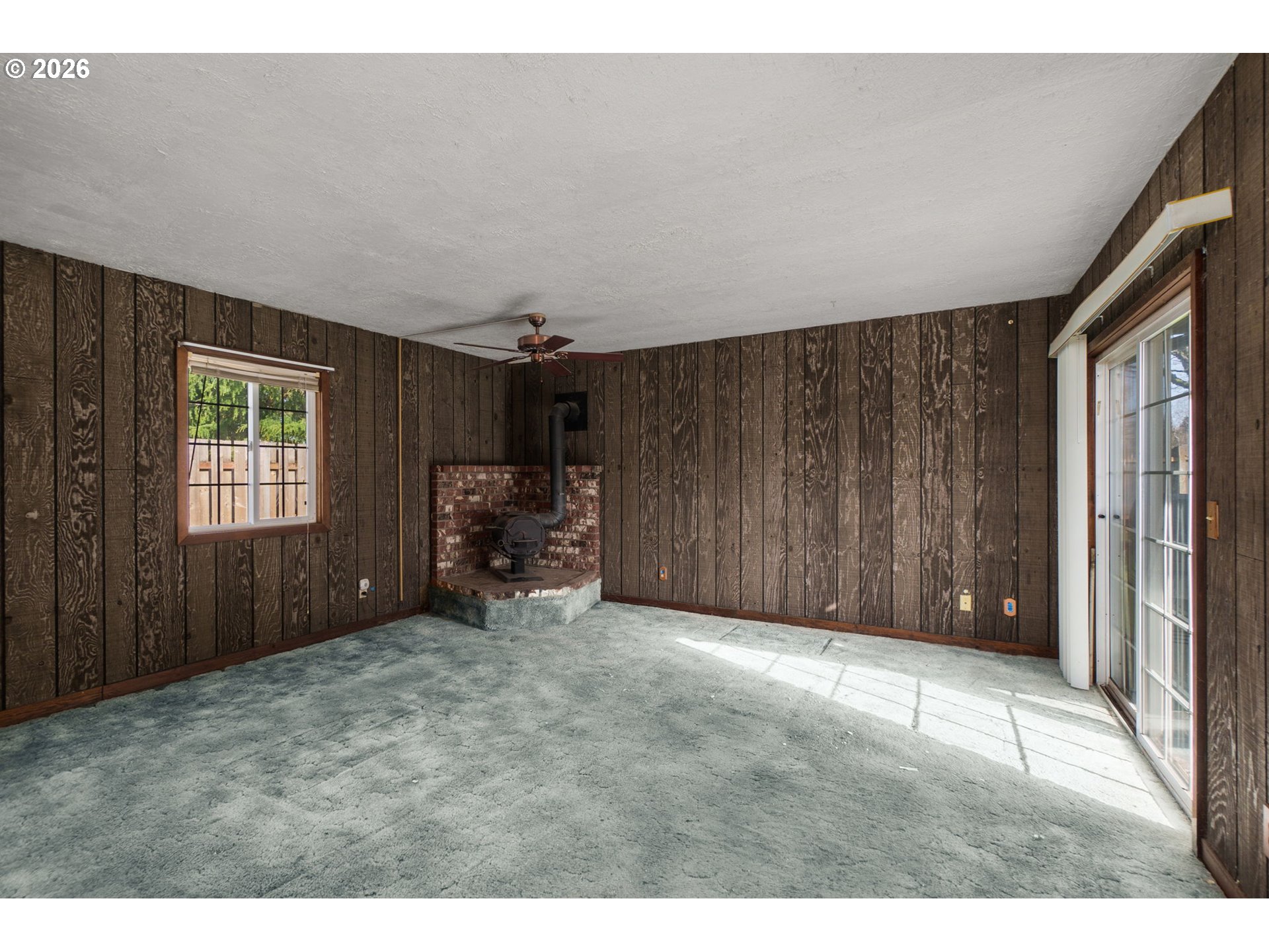 3805 Southeast 180th Place Portland, OR 97236 - Photo 12 of 22