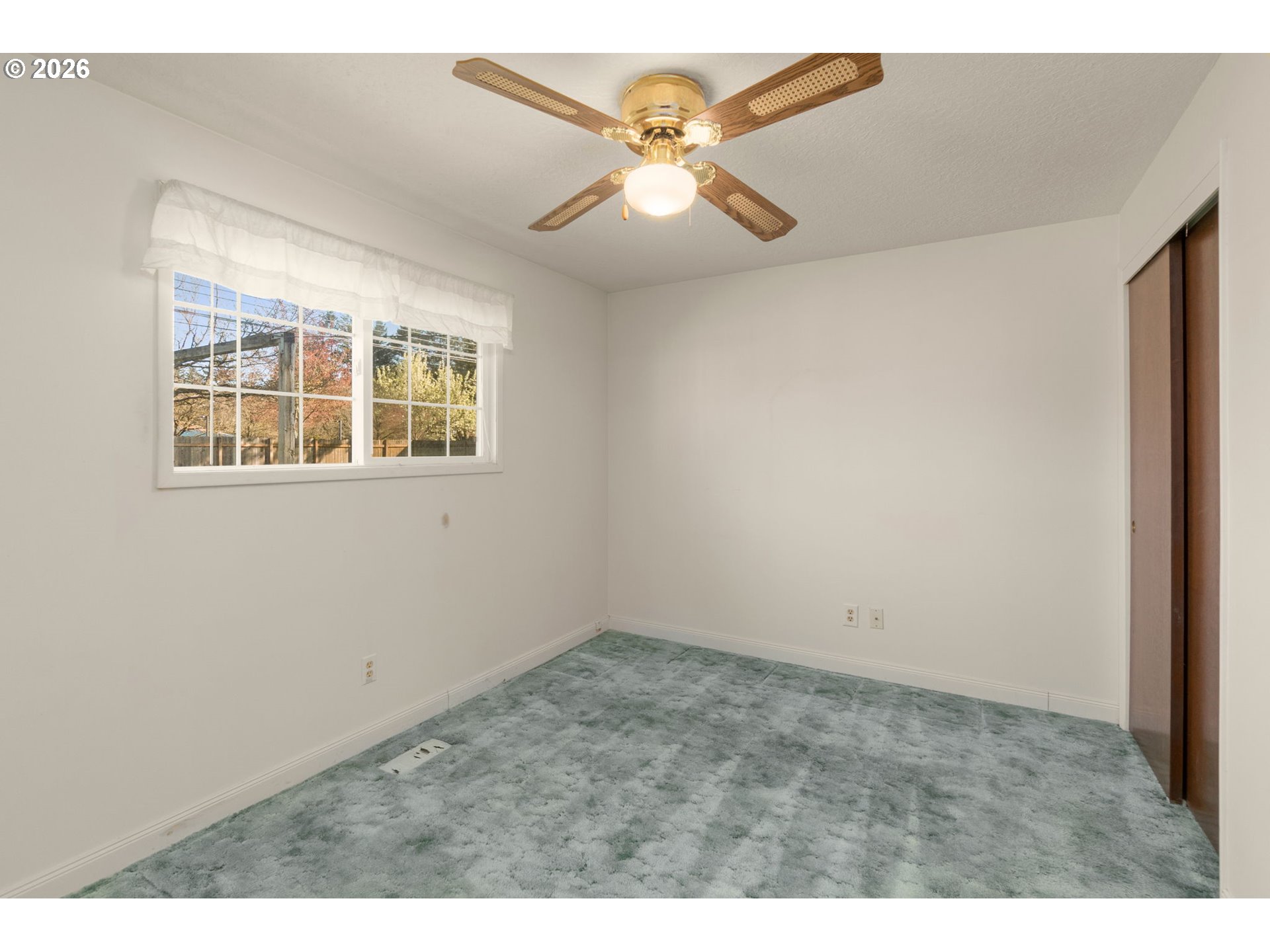 3805 Southeast 180th Place Portland, OR 97236 - Photo 15 of 22