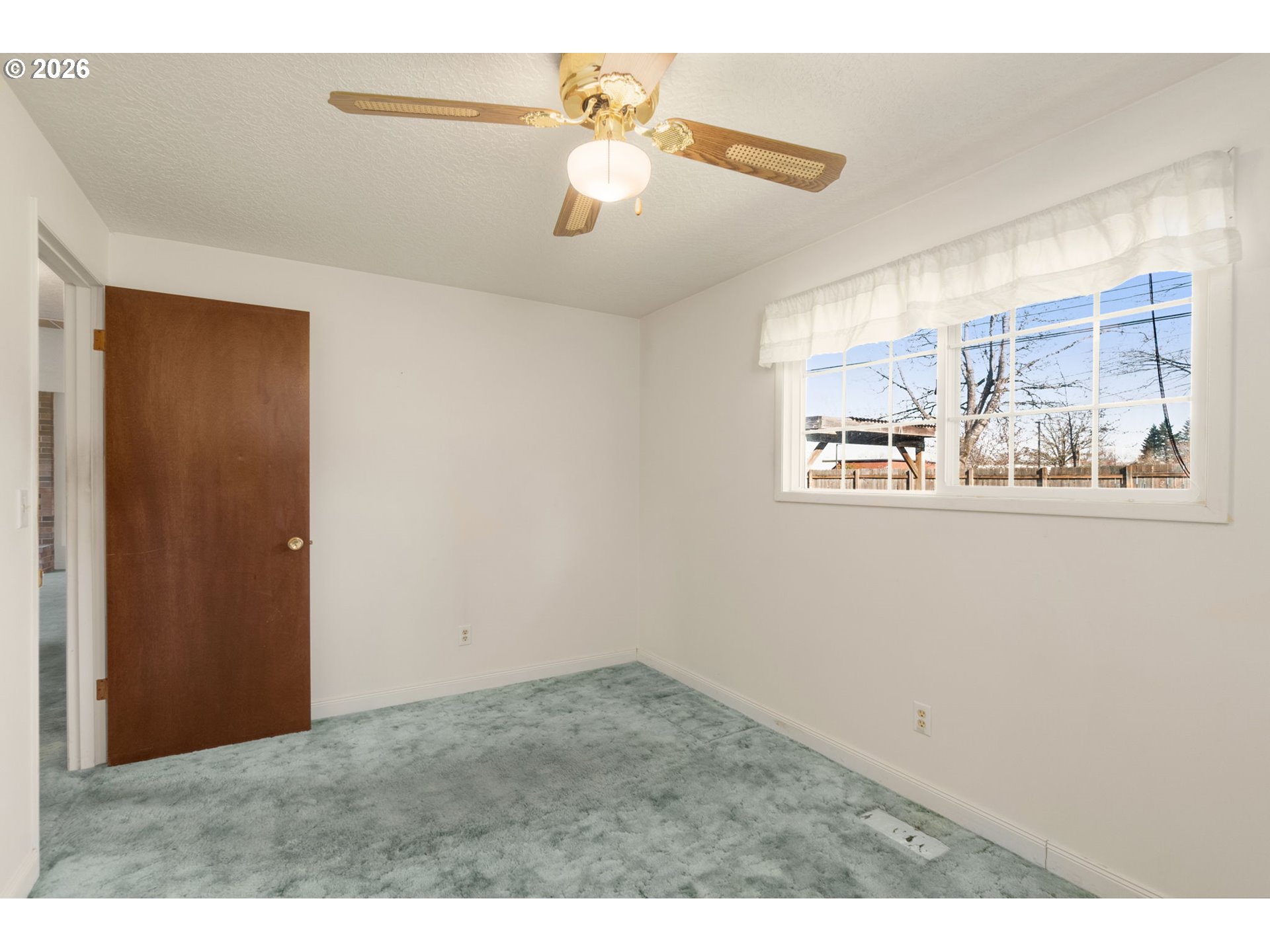 3805 Southeast 180th Place Portland, OR 97236 - Photo 16 of 22