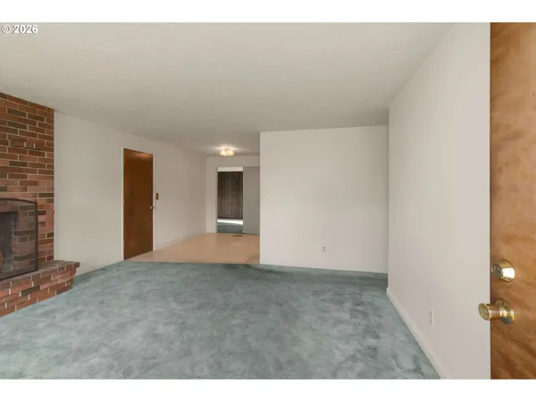 $375,000 | 3805 Southeast 180th Place, Portland, OR 97236