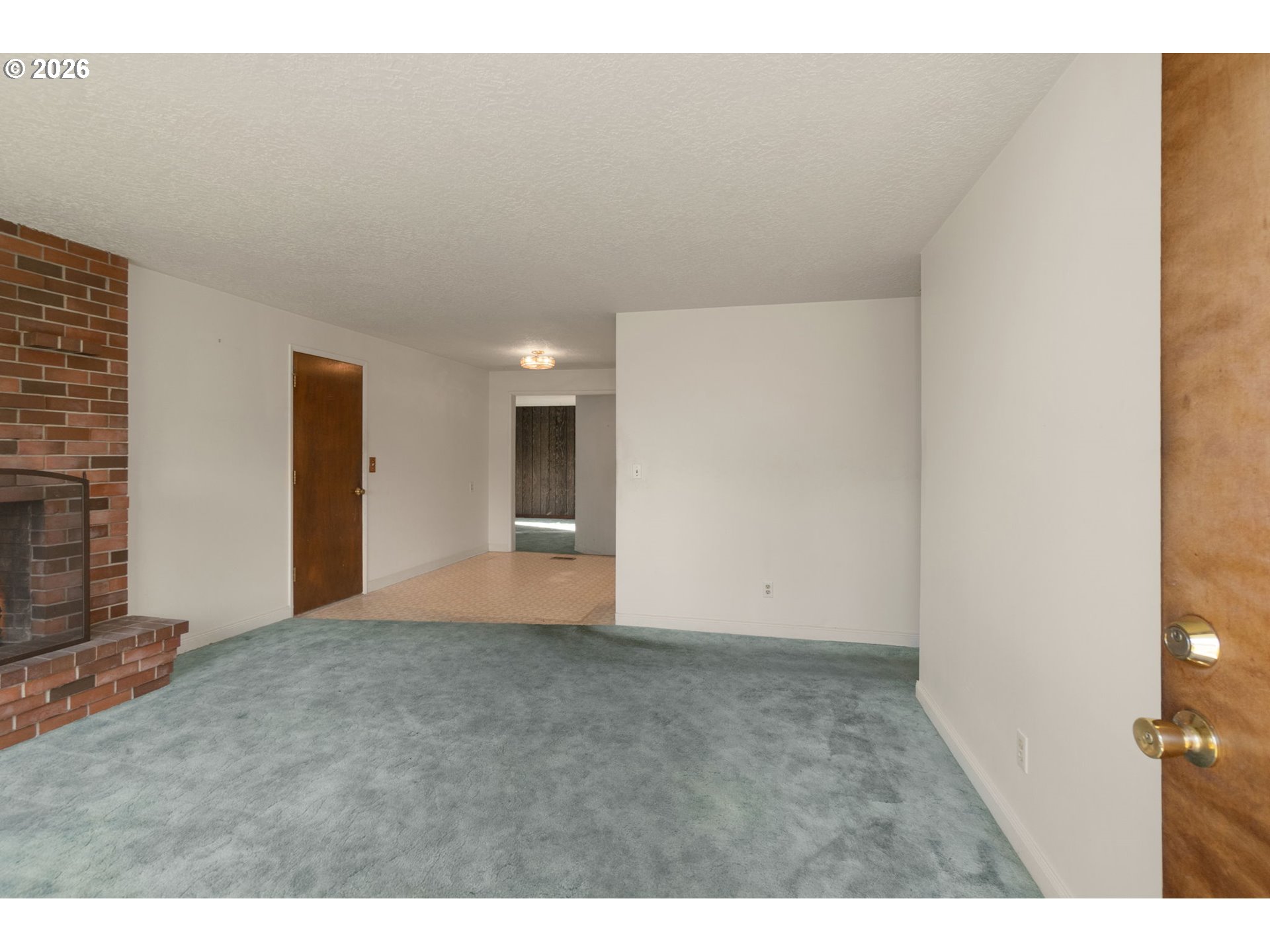 3805 Southeast 180th Place Portland, OR 97236 - Photo 4 of 22