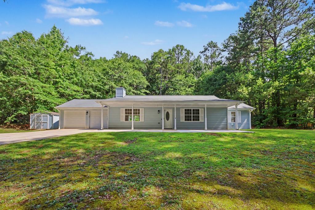 338 Hunters Run Jefferson, GA 30549 - Photo 2 of 29